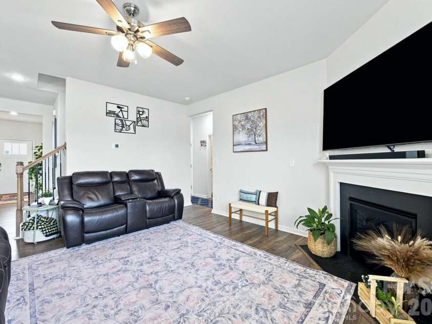 9482 Ketchum Drive, Gastonia, NC 28056.  MLS# CAR4432839, YatesRealty ID 56672. 