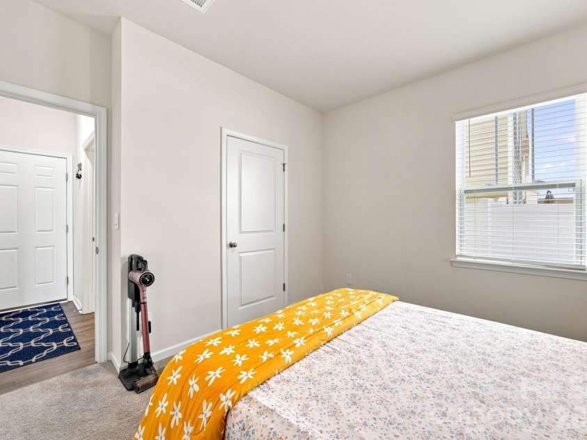 9482 Ketchum Drive, Gastonia, NC 28056.  MLS# CAR4432839, YatesRealty ID 56672. 
