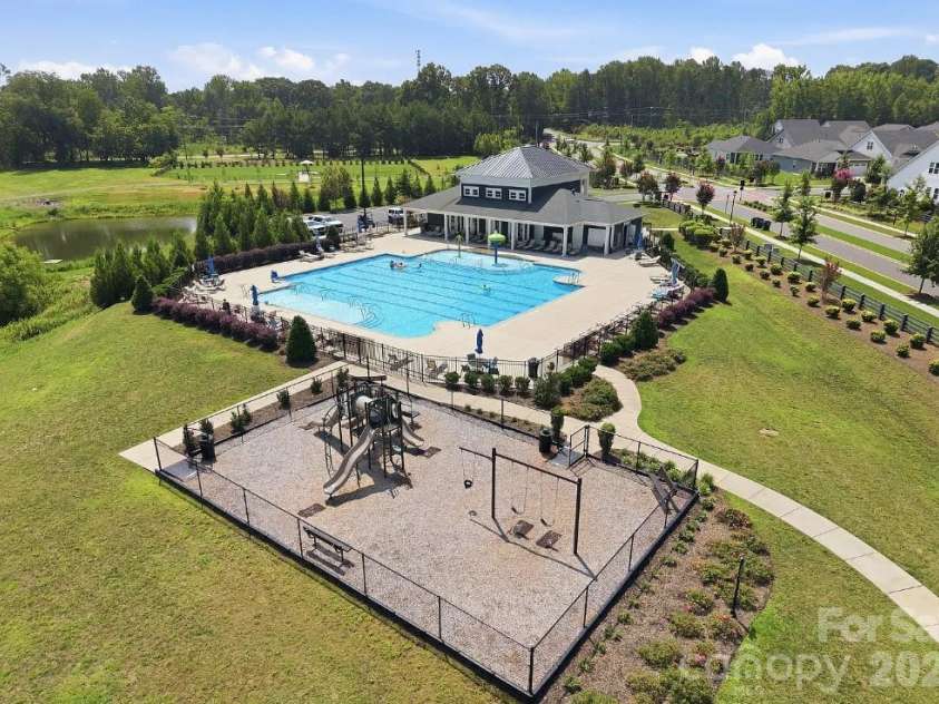 9482 Ketchum Drive, Gastonia, NC 28056.  MLS# CAR4432839, YatesRealty ID 56672. 