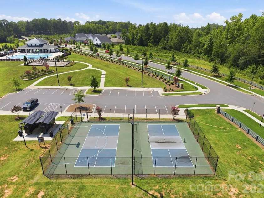 9482 Ketchum Drive, Gastonia, NC 28056.  MLS# CAR4432839, YatesRealty ID 56672. 