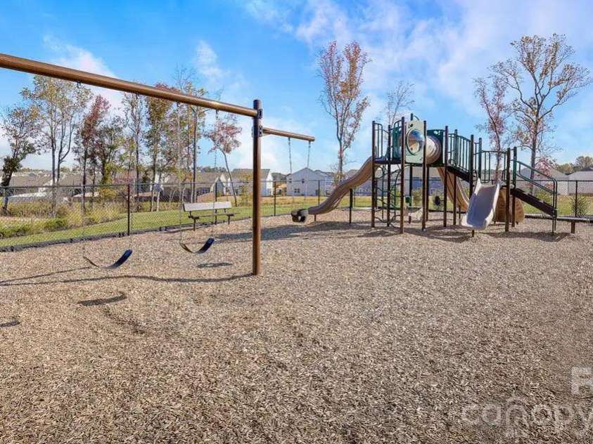 9482 Ketchum Drive, Gastonia, NC 28056.  MLS# CAR4432839, YatesRealty ID 56672. 