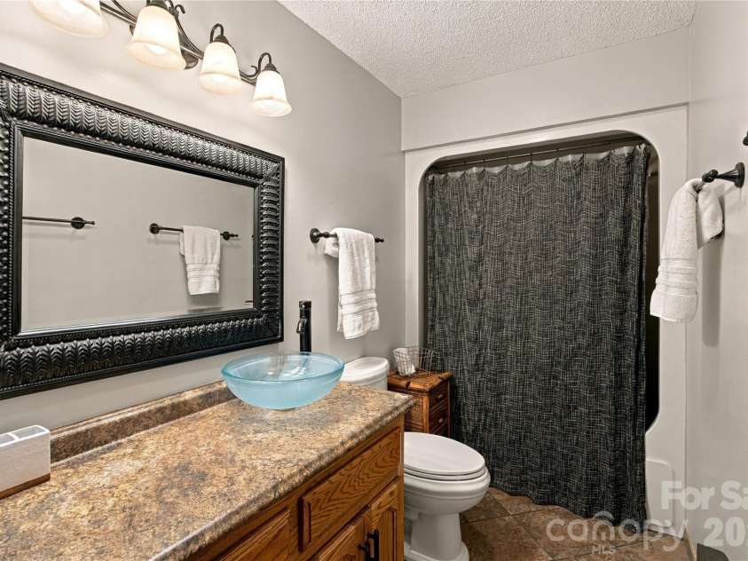 146 Renaissance Place, Statesville, NC 28625.  MLS# CAR4432642, YatesRealty ID 56673. 