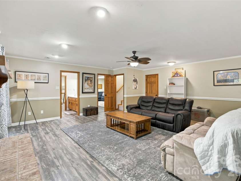 146 Renaissance Place, Statesville, NC 28625.  MLS# CAR4432642, YatesRealty ID 56673. 