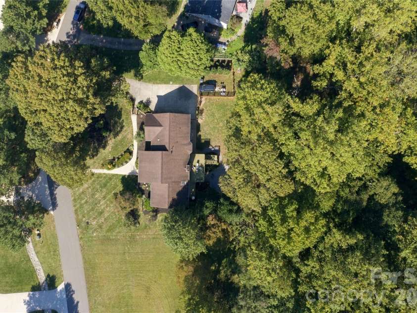 146 Renaissance Place, Statesville, NC 28625.  MLS# CAR4432642, YatesRealty ID 56673. 