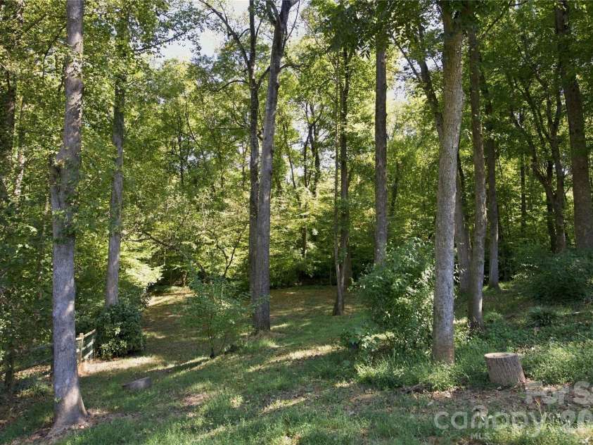 146 Renaissance Place, Statesville, NC 28625.  MLS# CAR4432642, YatesRealty ID 56673. 