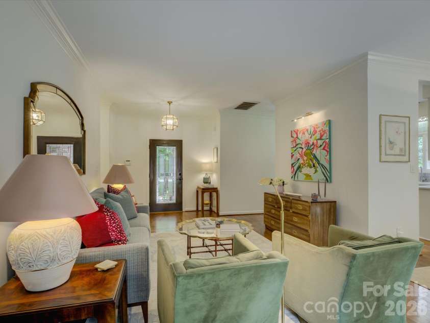 3946 Churchill Road, Charlotte, NC 28211.  MLS# CAR4432430, YatesRealty ID 56675. 