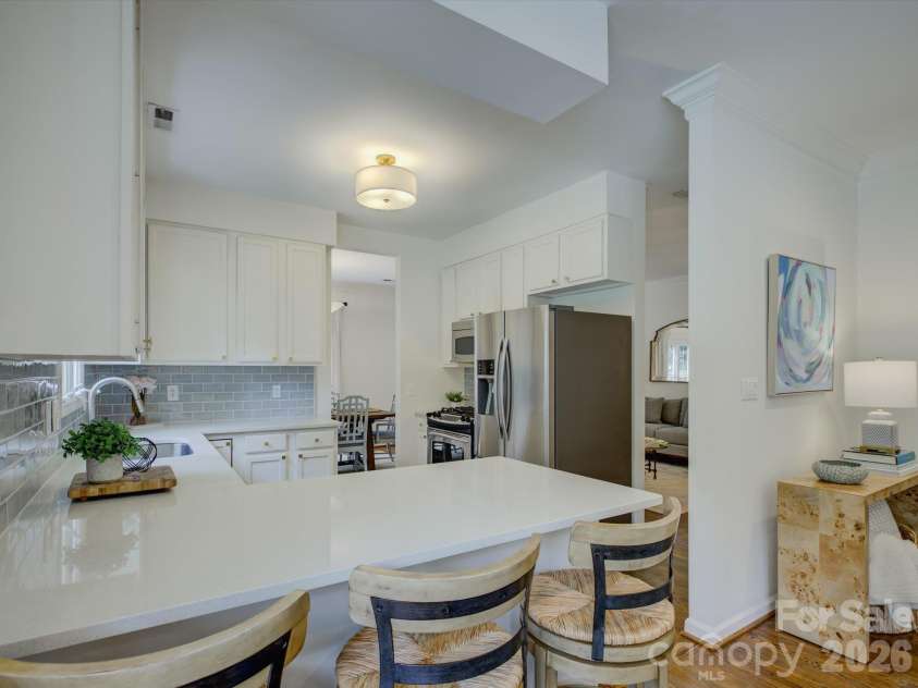 3946 Churchill Road, Charlotte, NC 28211.  MLS# CAR4432430, YatesRealty ID 56675. 