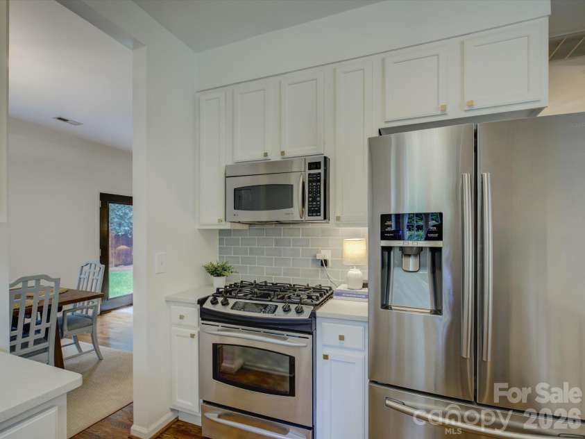 3946 Churchill Road, Charlotte, NC 28211.  MLS# CAR4432430, YatesRealty ID 56675. 