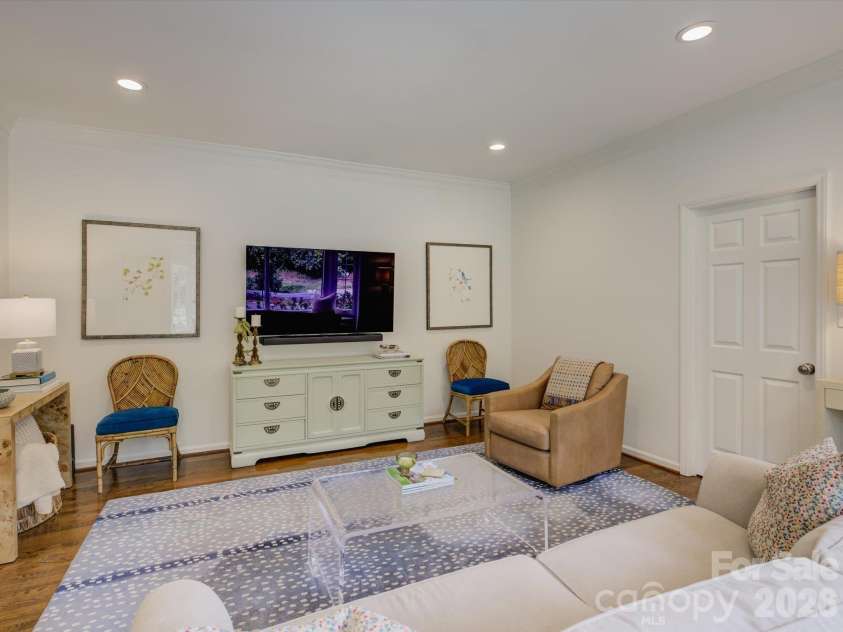 3946 Churchill Road, Charlotte, NC 28211.  MLS# CAR4432430, YatesRealty ID 56675. 