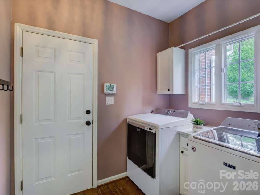 3946 Churchill Road, Charlotte, NC 28211.  MLS# CAR4432430, YatesRealty ID 56675. 