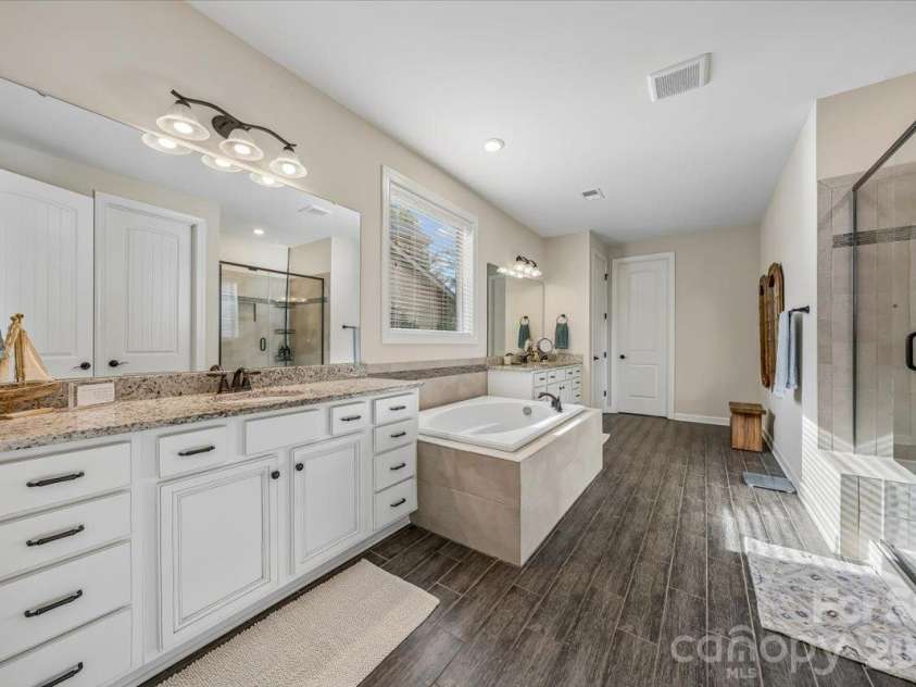 1219 Arges River Drive, Fort Mill, SC 29715.  MLS# CAR4432365, YatesRealty ID 56676. Primary Bathroom