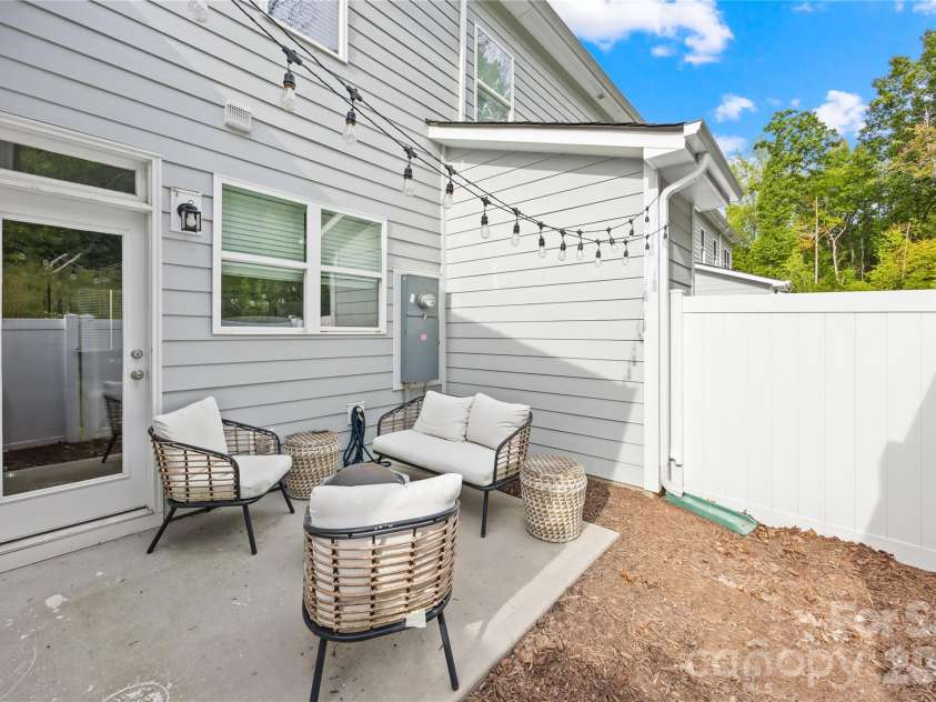 610 Sweet Bonnie Lane, Belmont, NC 28012.  MLS# CAR4431055, YatesRealty ID 56680. 