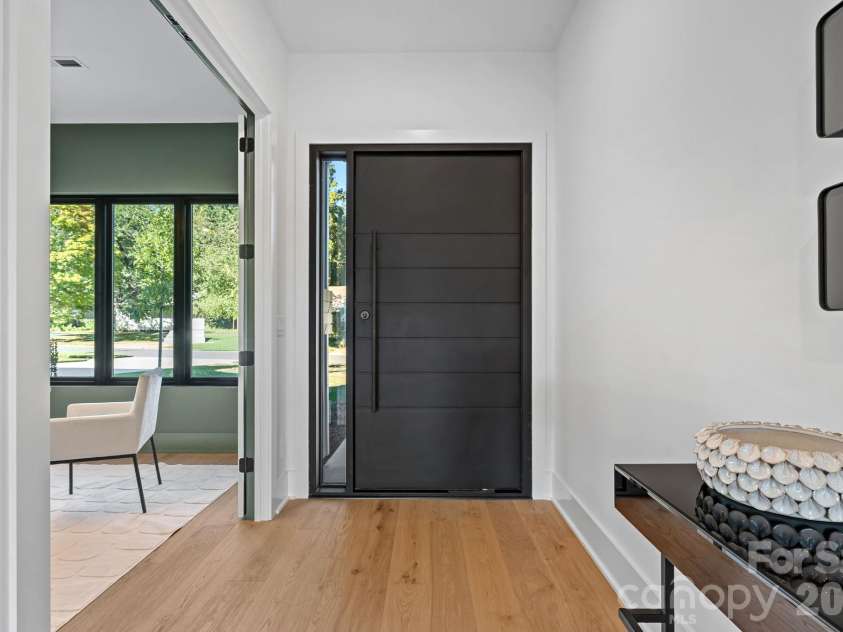 413 Plymouth Avenue, Charlotte, NC 28206.  MLS# CAR4433264, YatesRealty ID 56681. 