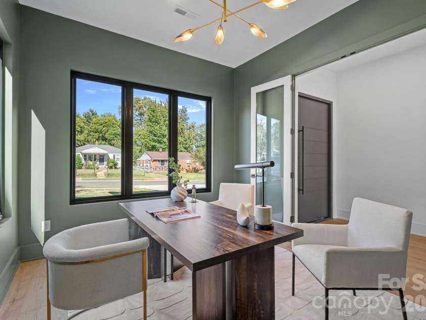 413 Plymouth Avenue, Charlotte, NC 28206.  MLS# CAR4433264, YatesRealty ID 56681. 