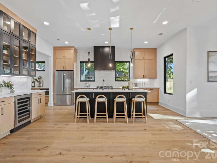 413 Plymouth Avenue, Charlotte, NC 28206.  MLS# CAR4433264, YatesRealty ID 56681. 