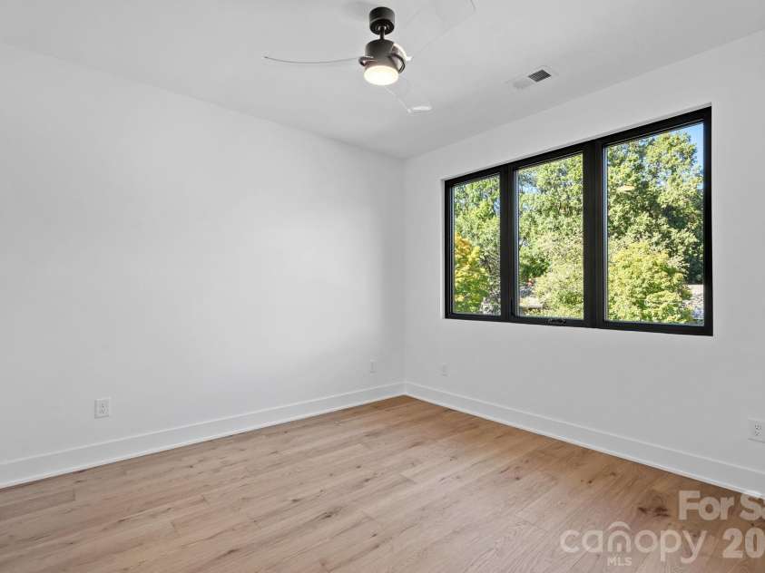 413 Plymouth Avenue, Charlotte, NC 28206.  MLS# CAR4433264, YatesRealty ID 56681. 