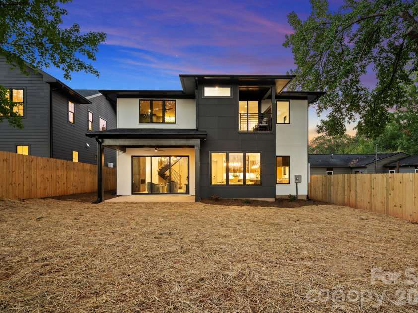 413 Plymouth Avenue, Charlotte, NC 28206.  MLS# CAR4433264, YatesRealty ID 56681. 