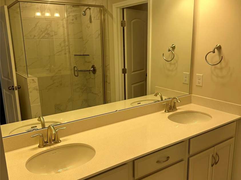 9021 Northfield Crossing Drive, Charlotte, NC 28269.  MLS# CAR4425753, YatesRealty ID 56685. 