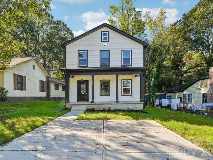 602 Warren Street, Shelby, NC 28150.  MLS# CAR4423866, YatesRealty ID 56686. 