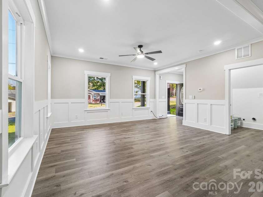 602 Warren Street, Shelby, NC 28150.  MLS# CAR4423866, YatesRealty ID 56686. 