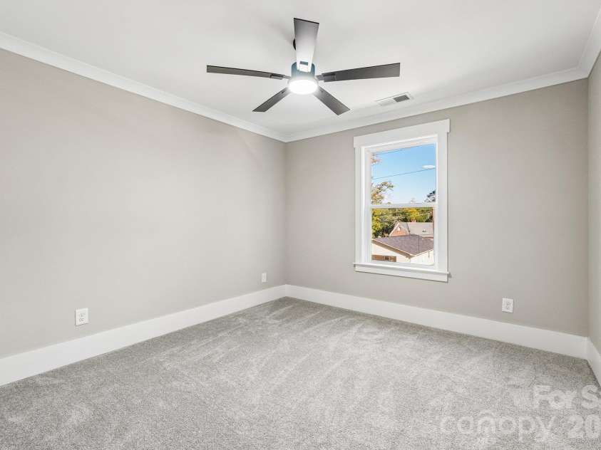 602 Warren Street, Shelby, NC 28150.  MLS# CAR4423866, YatesRealty ID 56686. 