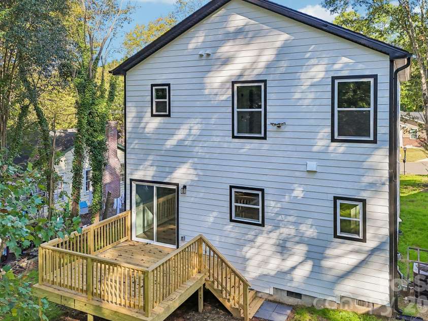602 Warren Street, Shelby, NC 28150.  MLS# CAR4423866, YatesRealty ID 56686. 