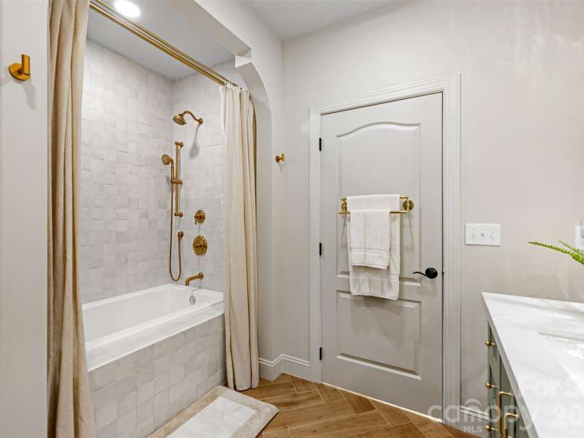 5017 Autumn Blossom Lane, Waxhaw, NC 28173.  MLS# CAR4426611, YatesRealty ID 56688. 