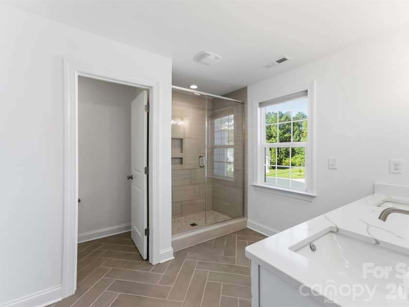 2381 Trundle Drive, Gastonia, NC 28054.  MLS# CAR4432124, YatesRealty ID 56689. 