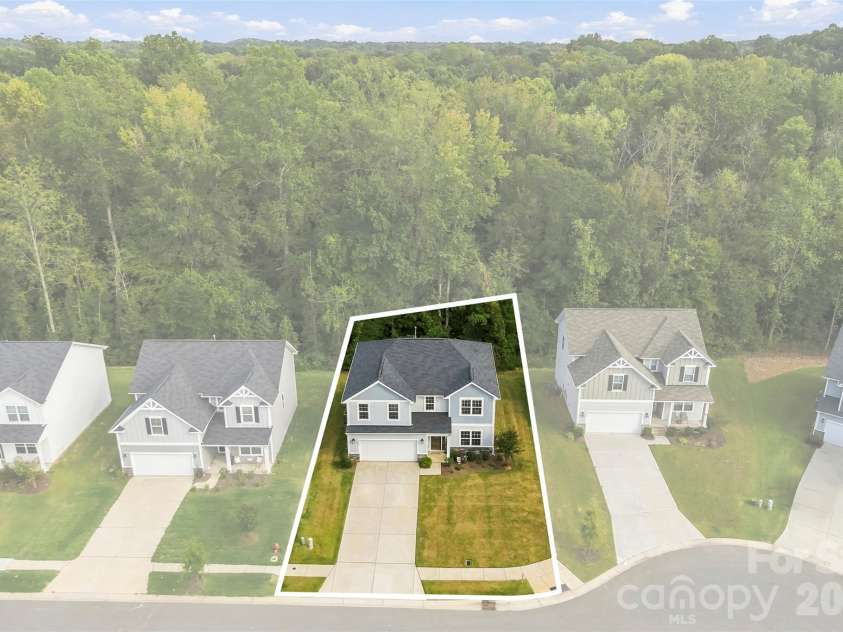 2381 Trundle Drive, Gastonia, NC 28054.  MLS# CAR4432124, YatesRealty ID 56689. 
