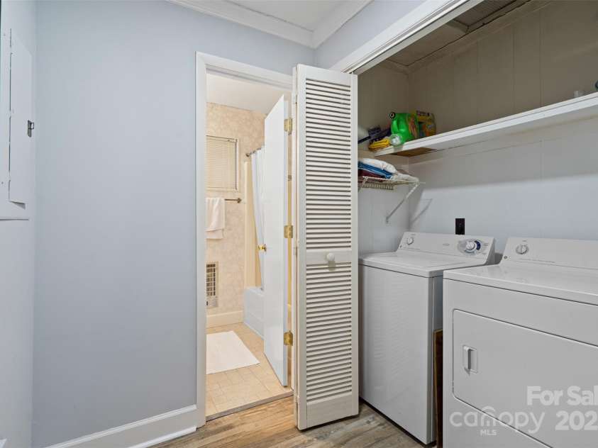 121 Brittany Pointe, Hayesville, NC 28904.  MLS# CAR4223811, YatesRealty ID 5669. 