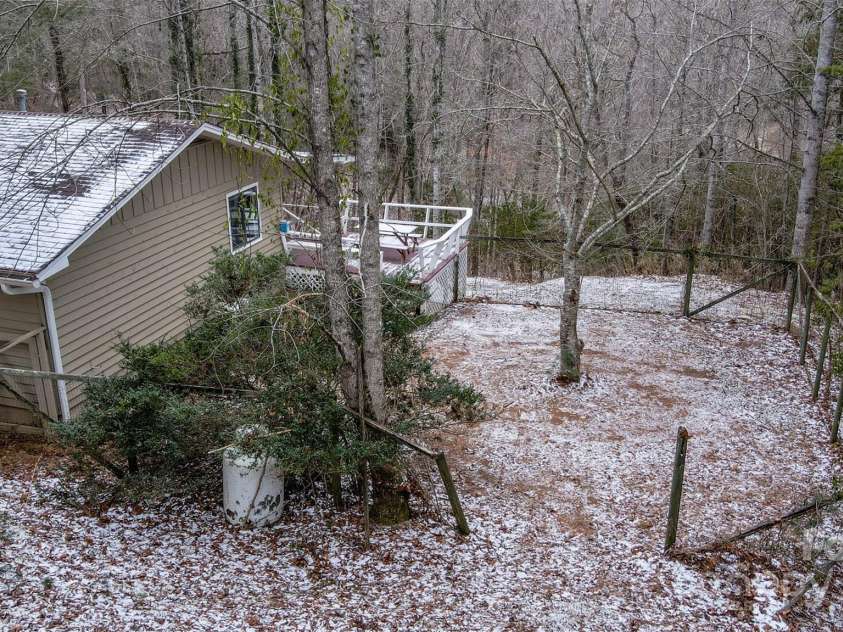 121 Brittany Pointe, Hayesville, NC 28904.  MLS# CAR4223811, YatesRealty ID 5669. 