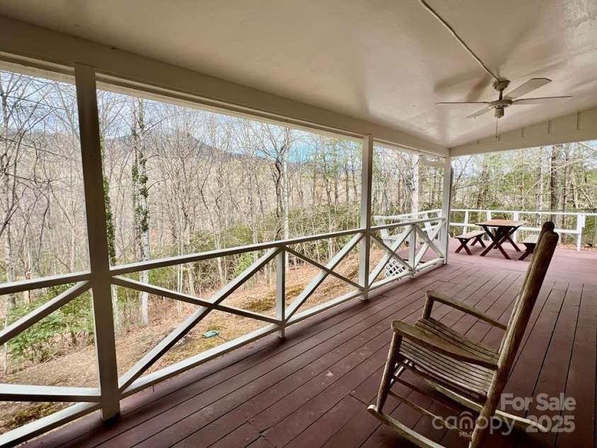 121 Brittany Pointe, Hayesville, NC 28904.  MLS# CAR4223811, YatesRealty ID 5669. 