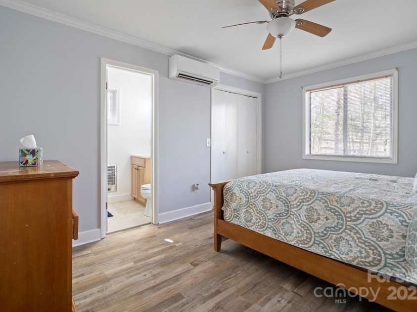 121 Brittany Pointe, Hayesville, NC 28904.  MLS# CAR4223811, YatesRealty ID 5669. 