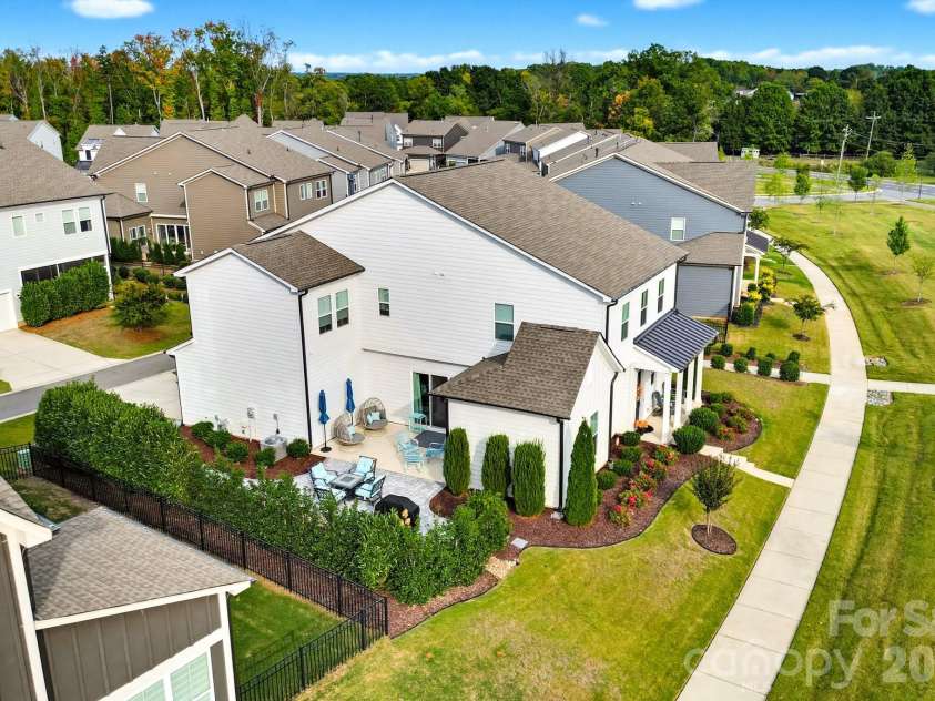 12206 Anne Blount Alley, Davidson, NC 28078.  MLS# CAR4432296, YatesRealty ID 56691. 