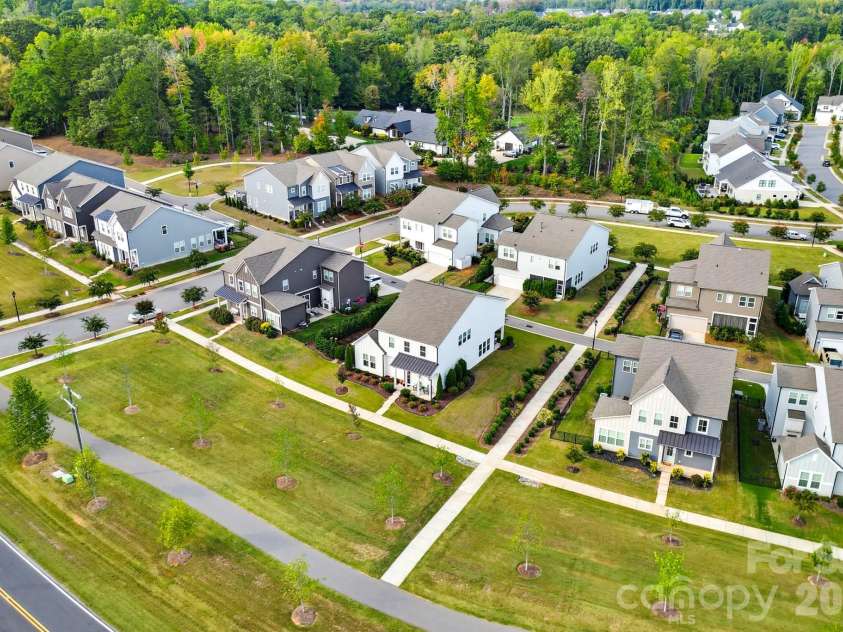 12206 Anne Blount Alley, Davidson, NC 28078.  MLS# CAR4432296, YatesRealty ID 56691. 