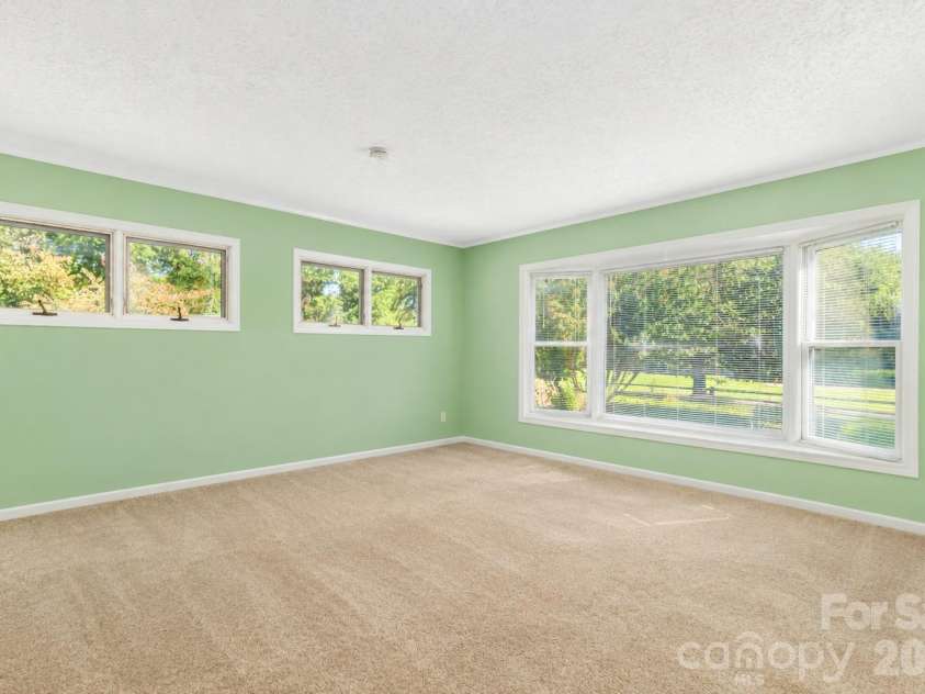 791 Crooked Creek Road, Hendersonville, NC 28739.  MLS# CAR4432032, YatesRealty ID 56693. Virtually Staged