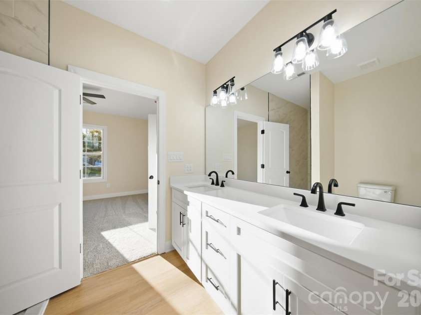 5101 Ridge Street, Shelby, NC 28152.  MLS# CAR4428236, YatesRealty ID 56695. 