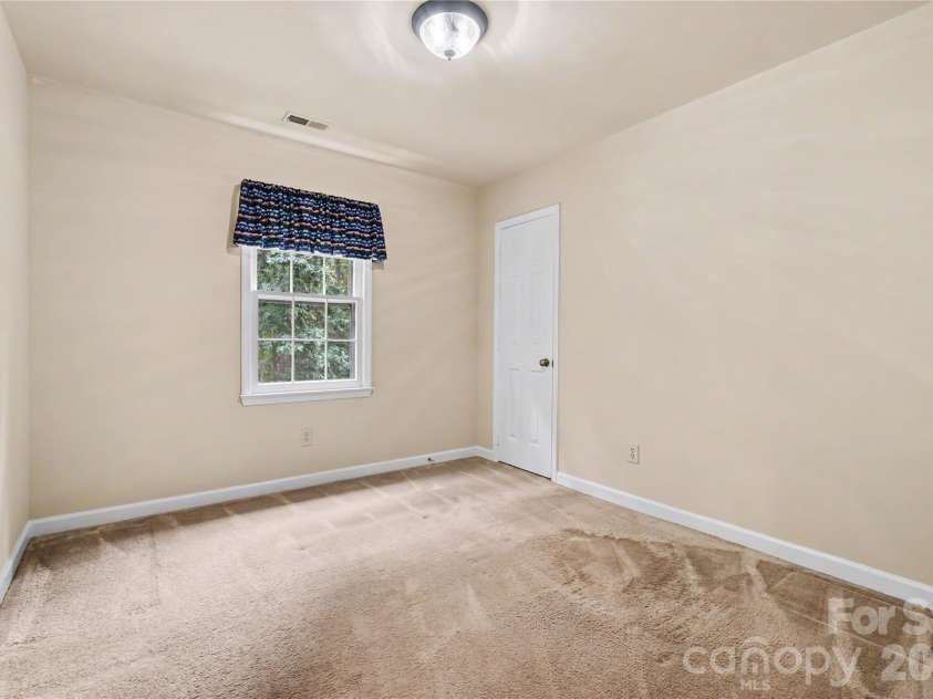 7615 Quail Hill Road, Charlotte, NC 28210.  MLS# CAR4401701, YatesRealty ID 56696. Bedroom #4