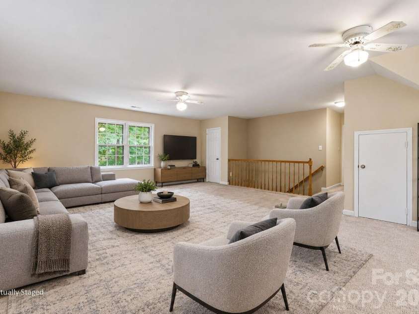 7615 Quail Hill Road, Charlotte, NC 28210.  MLS# CAR4401701, YatesRealty ID 56696. Bonus Room (Staged)