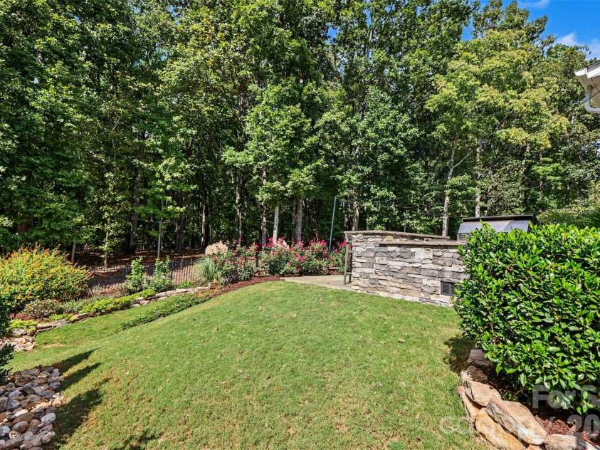726 Kathy Dianne Drive, Fort Mill, SC 29707.  MLS# CAR4430162, YatesRealty ID 56699. 