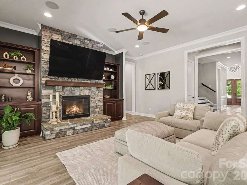 726 Kathy Dianne Drive, Fort Mill, SC 29707.  MLS# CAR4430162, YatesRealty ID 56699. Beautiful stone fireplace