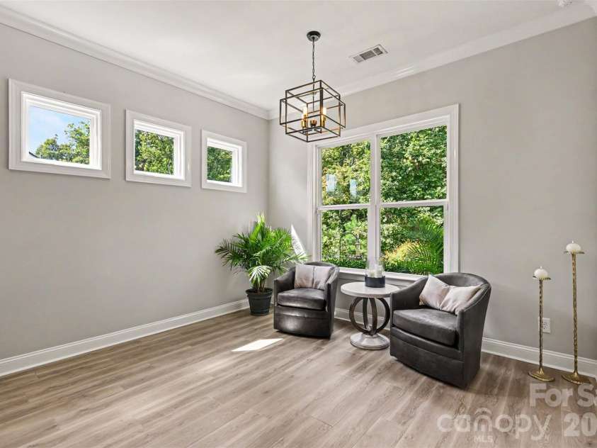 726 Kathy Dianne Drive, Fort Mill, SC 29707.  MLS# CAR4430162, YatesRealty ID 56699. Breakfast area