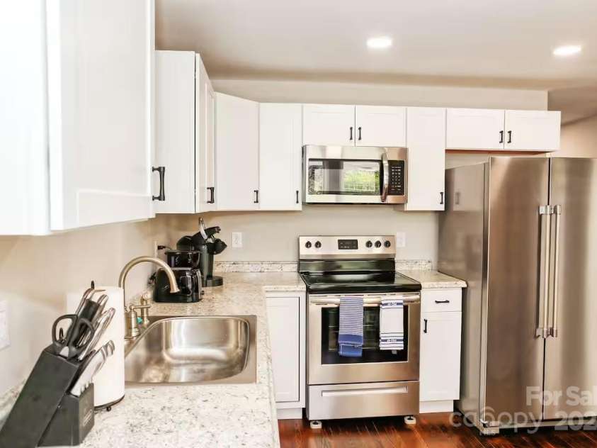 606 childs Street, Lincolnton, NC 28092.  MLS# CAR4327125, YatesRealty ID 567. 