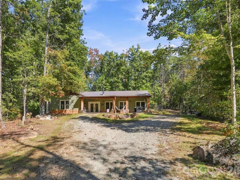 1924 Windy Hill Place, Lenoir, NC 28645.  MLS# CAR4430094, YatesRealty ID 56702. 