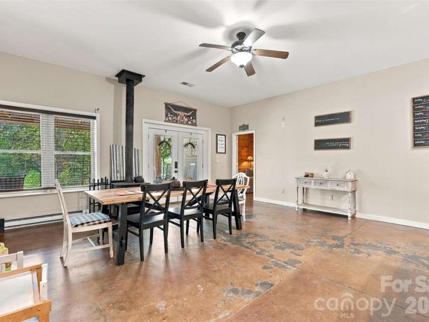 1924 Windy Hill Place, Lenoir, NC 28645.  MLS# CAR4430094, YatesRealty ID 56702. 