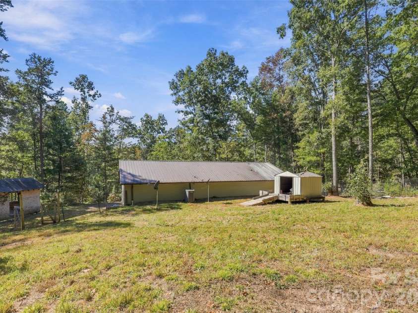 1924 Windy Hill Place, Lenoir, NC 28645.  MLS# CAR4430094, YatesRealty ID 56702. 