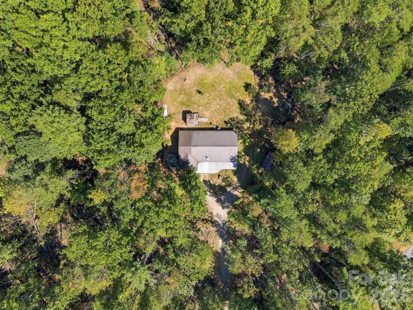 1924 Windy Hill Place, Lenoir, NC 28645.  MLS# CAR4430094, YatesRealty ID 56702. 