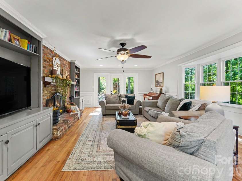 607 Anderson Avenue, Salisbury, NC 28144.  MLS# CAR4429021, YatesRealty ID 56703. 