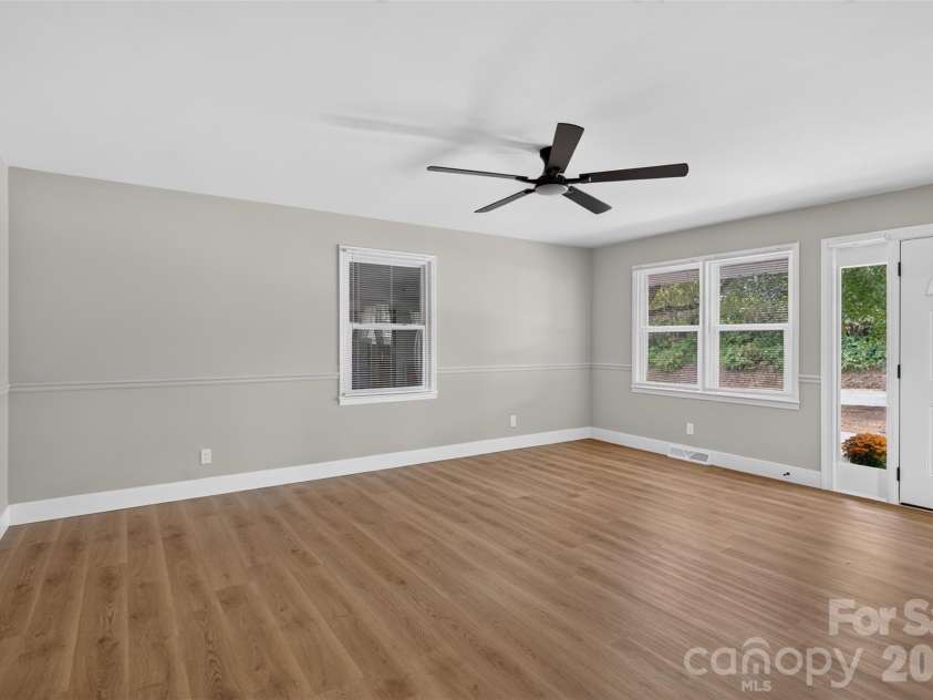 4501 Flowes Store Road, Concord, NC 28025.  MLS# CAR4429896, YatesRealty ID 56705. Livingroom