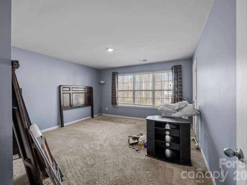 9839 Oak Barrel Lane, Charlotte, NC 28215.  MLS# CAR4342887, YatesRealty ID 5671. 